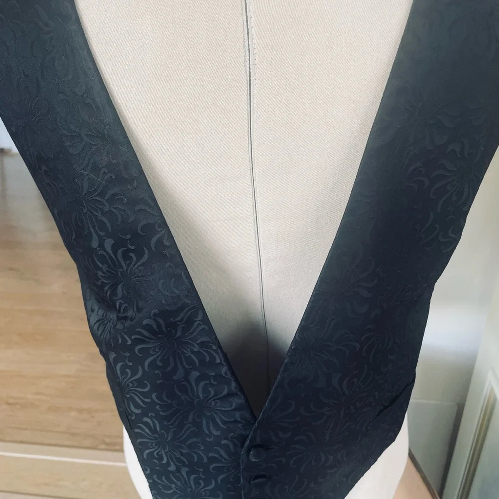 Men’s Black Brocade Tuxedo Vest / Waistcoat Vintage 1960’s - Picture 2 of 6